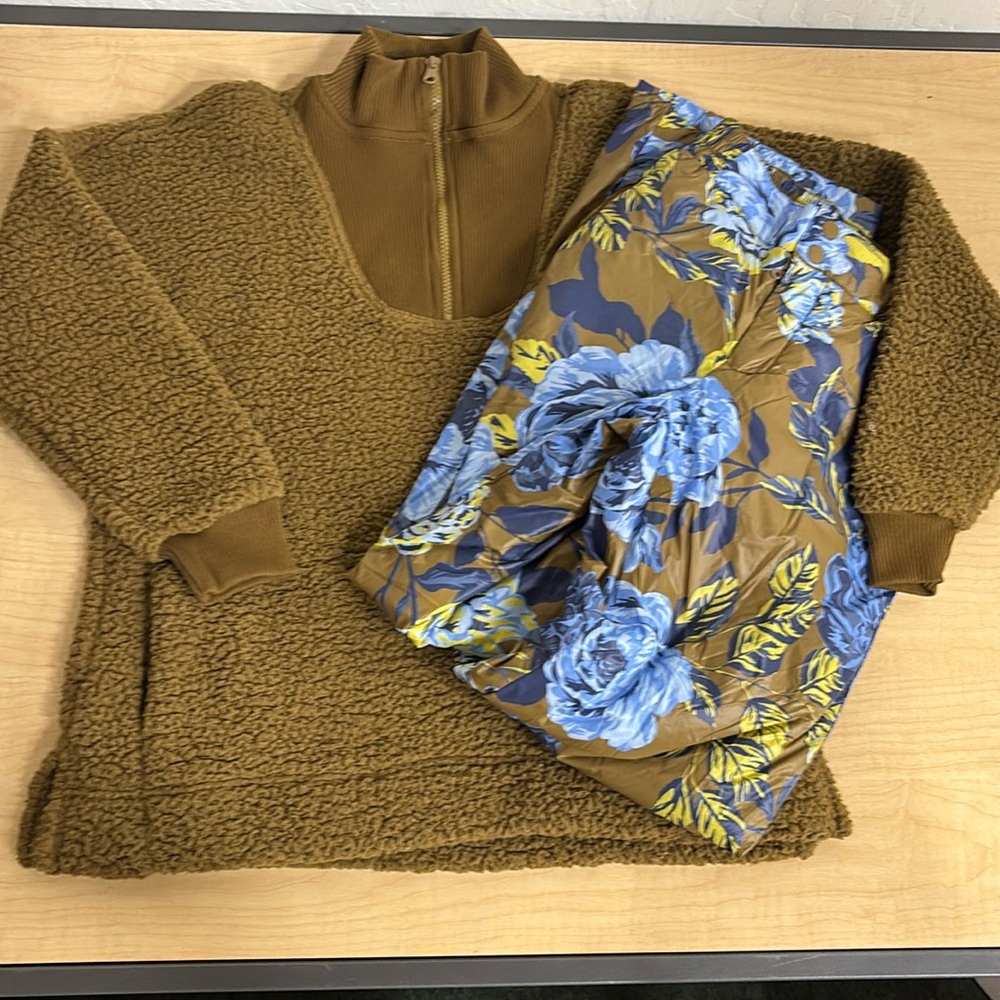 NWOT 2 Pc Set Offline Aerie Dream Sherpa Pullover & Ski Pants